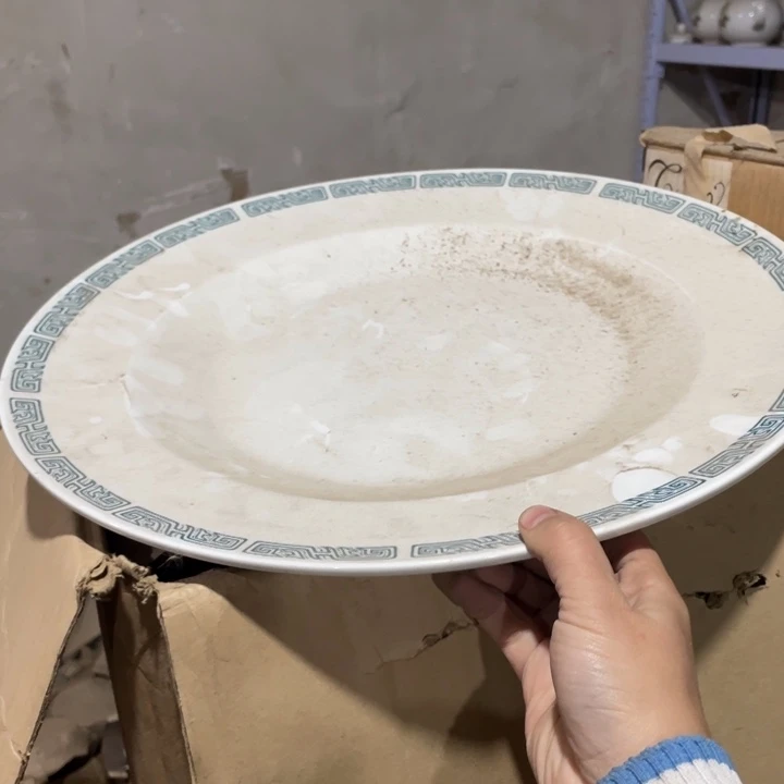 摆件陶瓷砂锅盘子碗都有