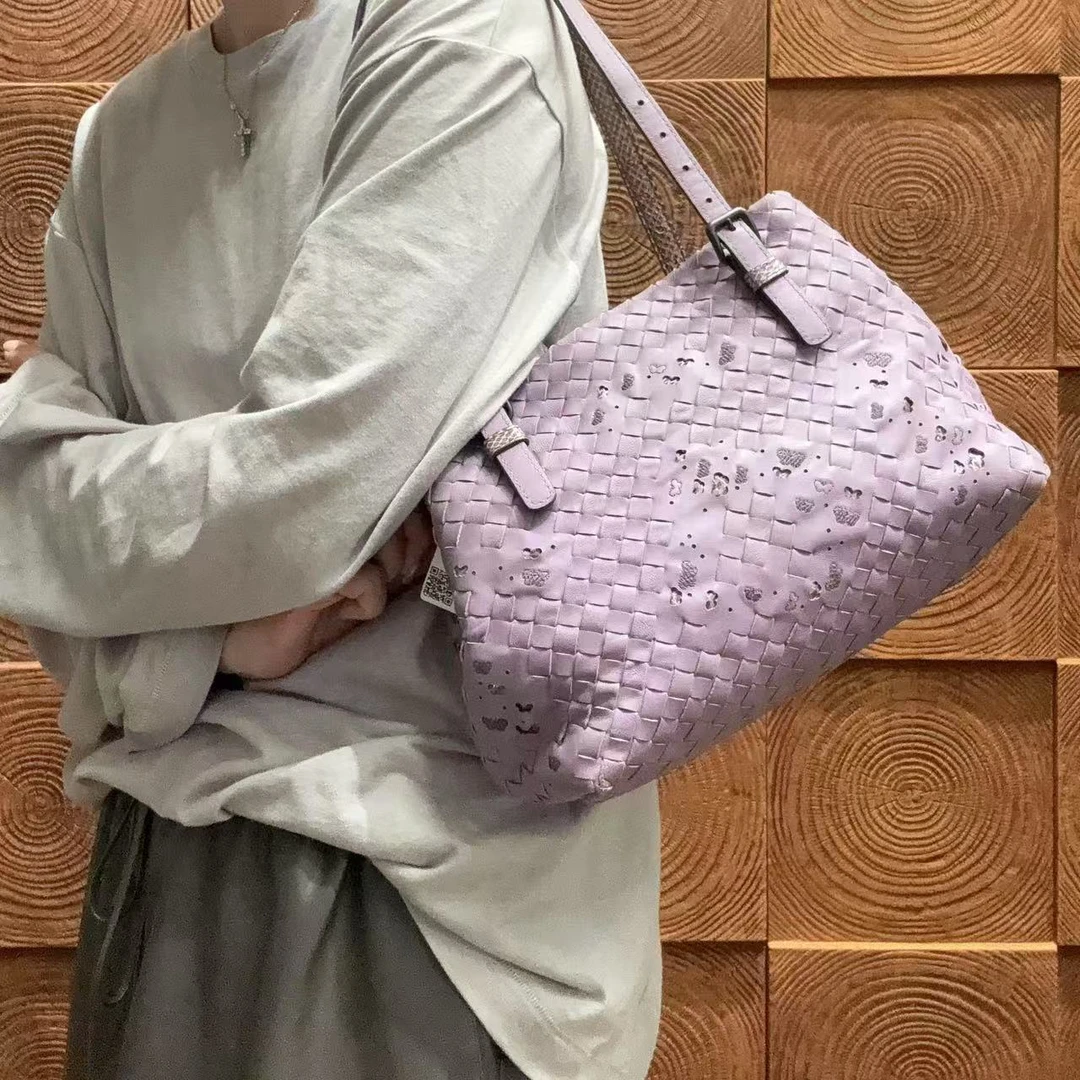 95新 BOTTEGA VENETA/葆蝶家 【蕾】 87 0449 紫色小号托特包