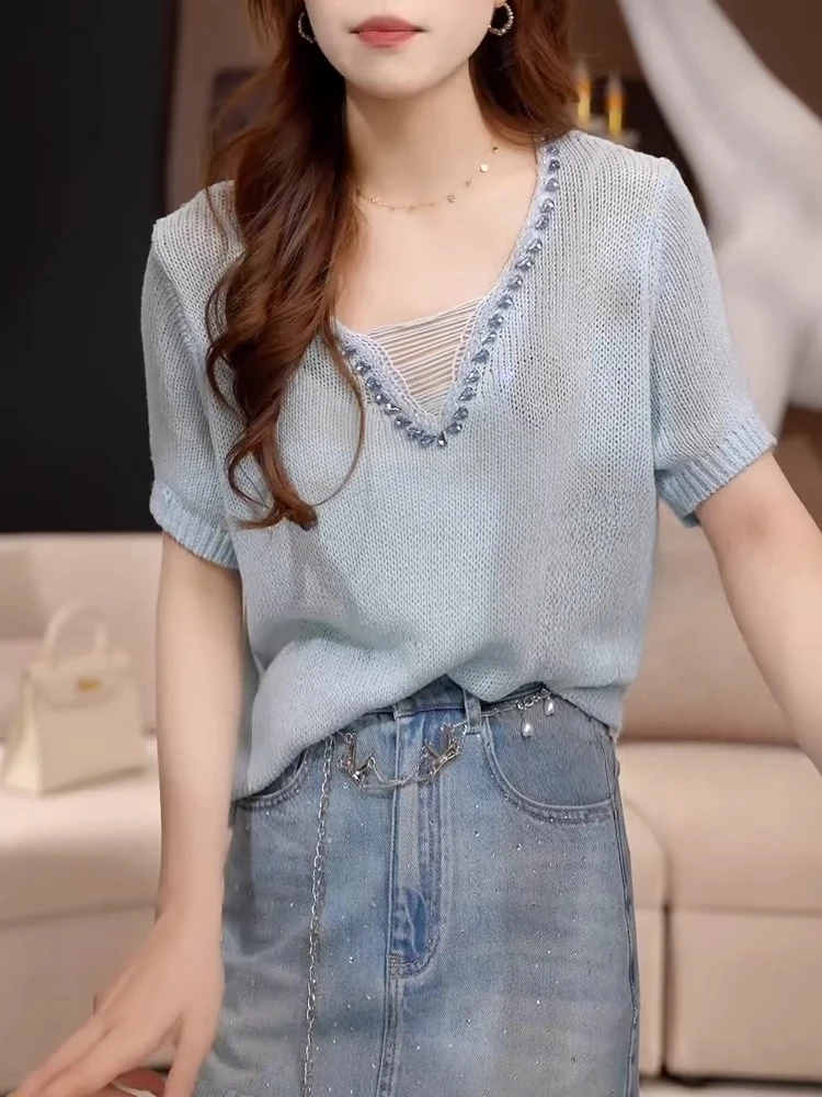 蓝色v领钉珠短袖针织衫女夏季冰丝t恤2025新款小香风气质显瘦上衣
