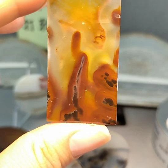 玛瑙/玉髓未镶嵌吊坠挂牌