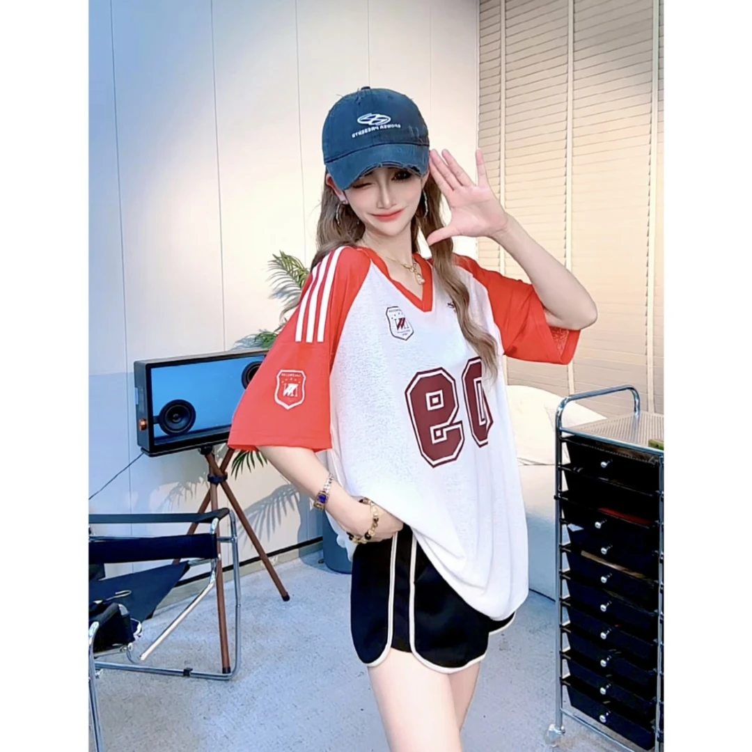 Y285【INCC】2025夏季爆款时尚T恤显瘦宽松防晒设计师V领百搭设计~