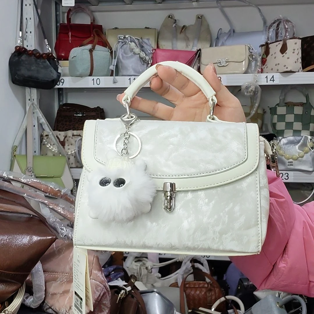 PVC牛津布人造革PU帆布草编牛皮pc超纤皮（革）反绒皮pu