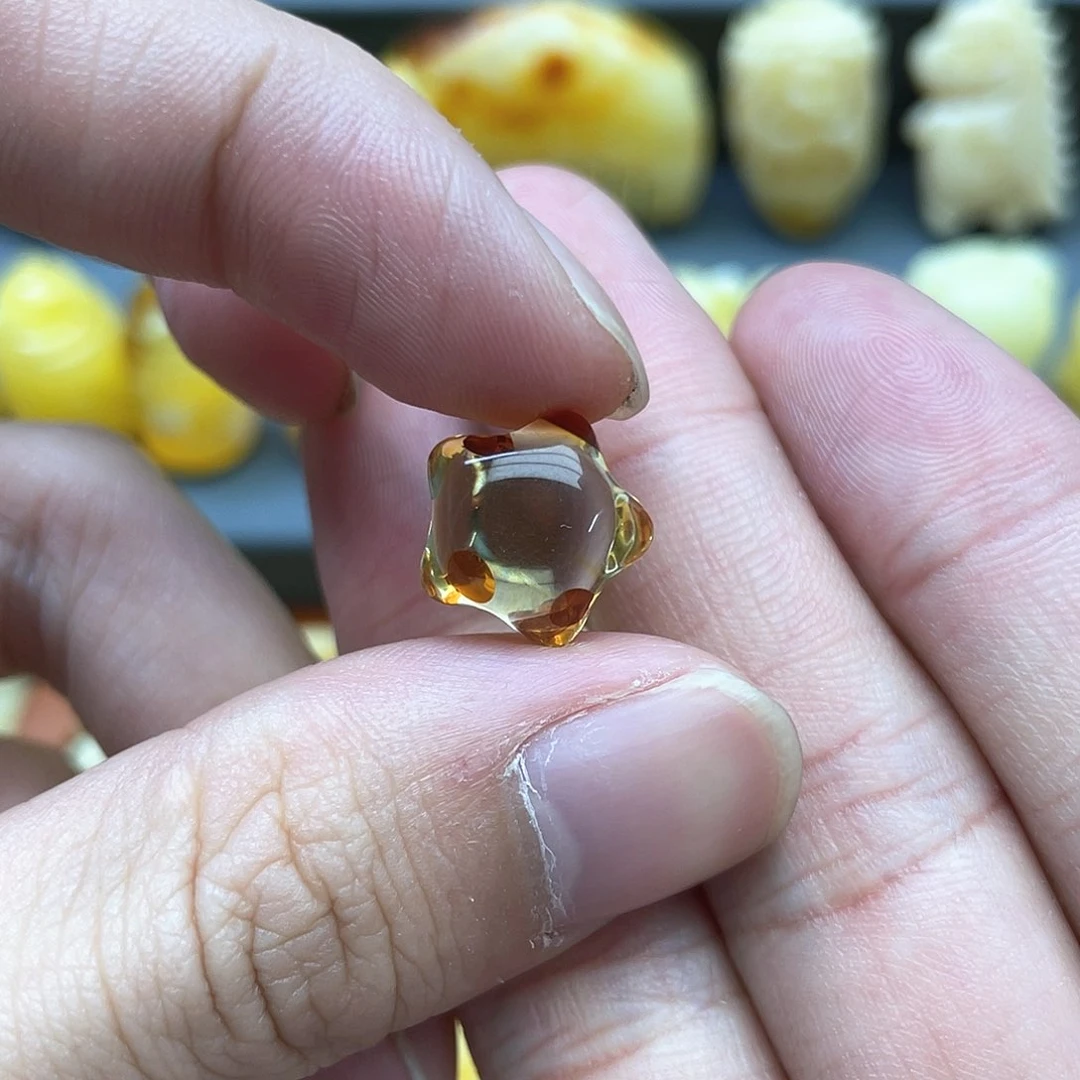 琥珀裸石未镶嵌蜜蜡
