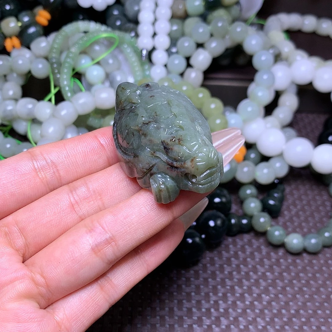 【闪购商品】颈饰未镶嵌和田玉