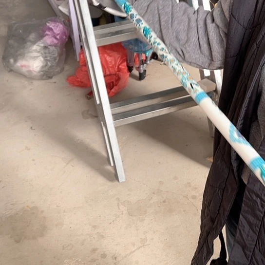 青花支架杆2.7一套。