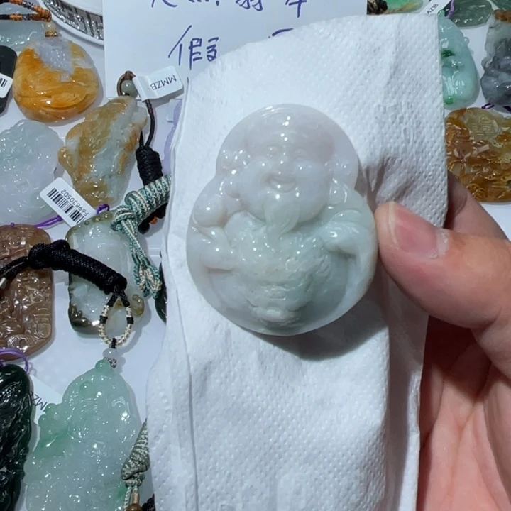 翡翠颈饰未镶嵌天然