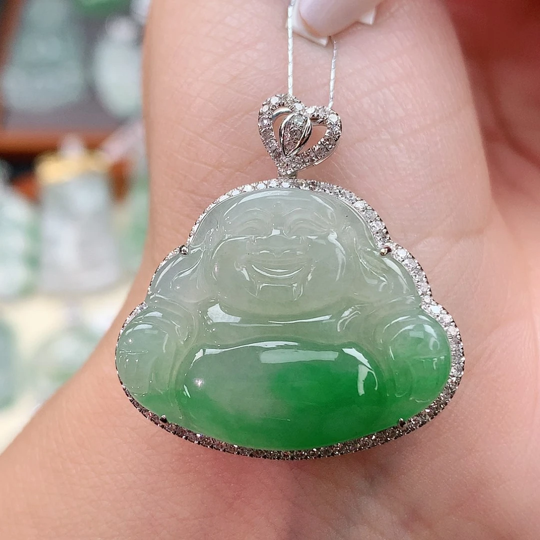 颈饰18K金镶嵌翡翠佛公