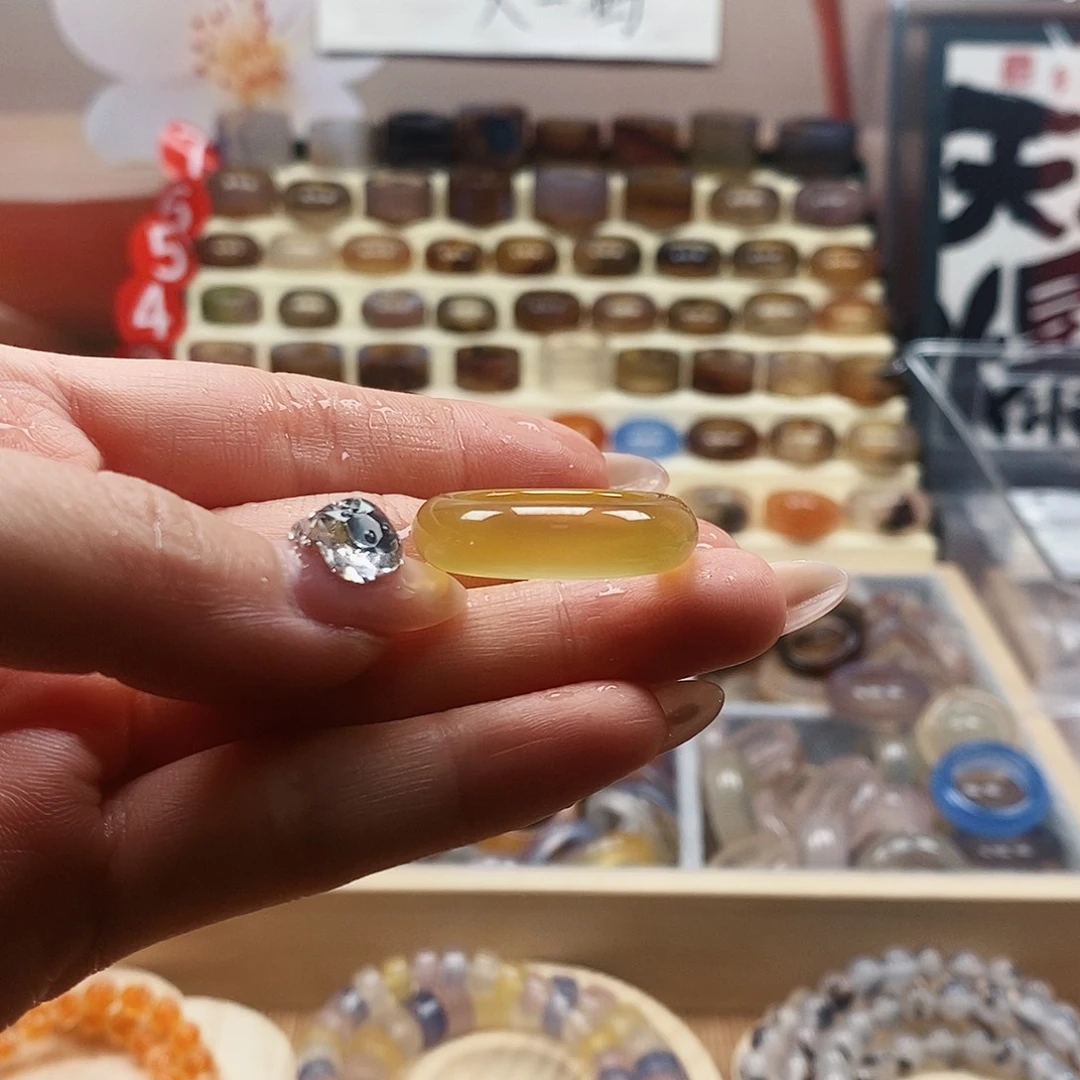 晨***乐玛瑙/玉髓戒指未镶嵌