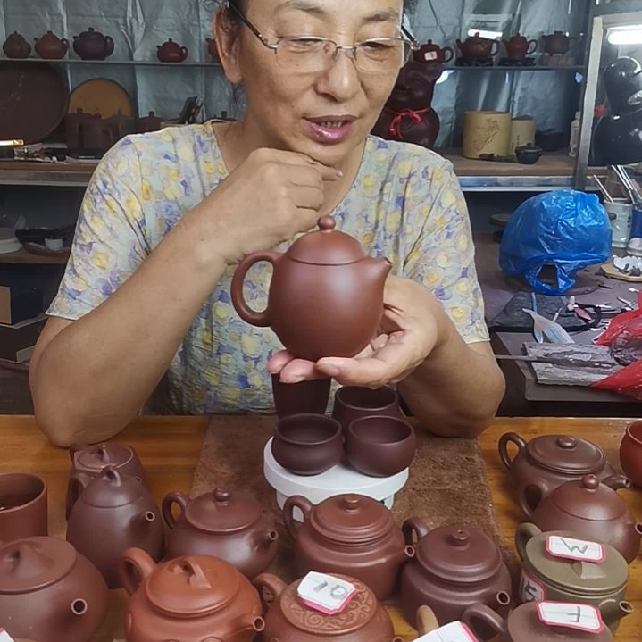 茶壶紫砂宜兴紫砂制作精工