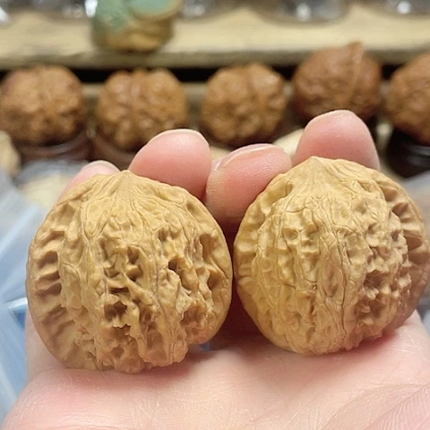 文玩核桃把件老*燕山闷尖37