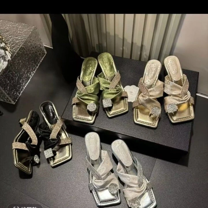 水钻低帮法式方头粗跟一字带凉鞋平底温州凉鞋女款2025新款爆款