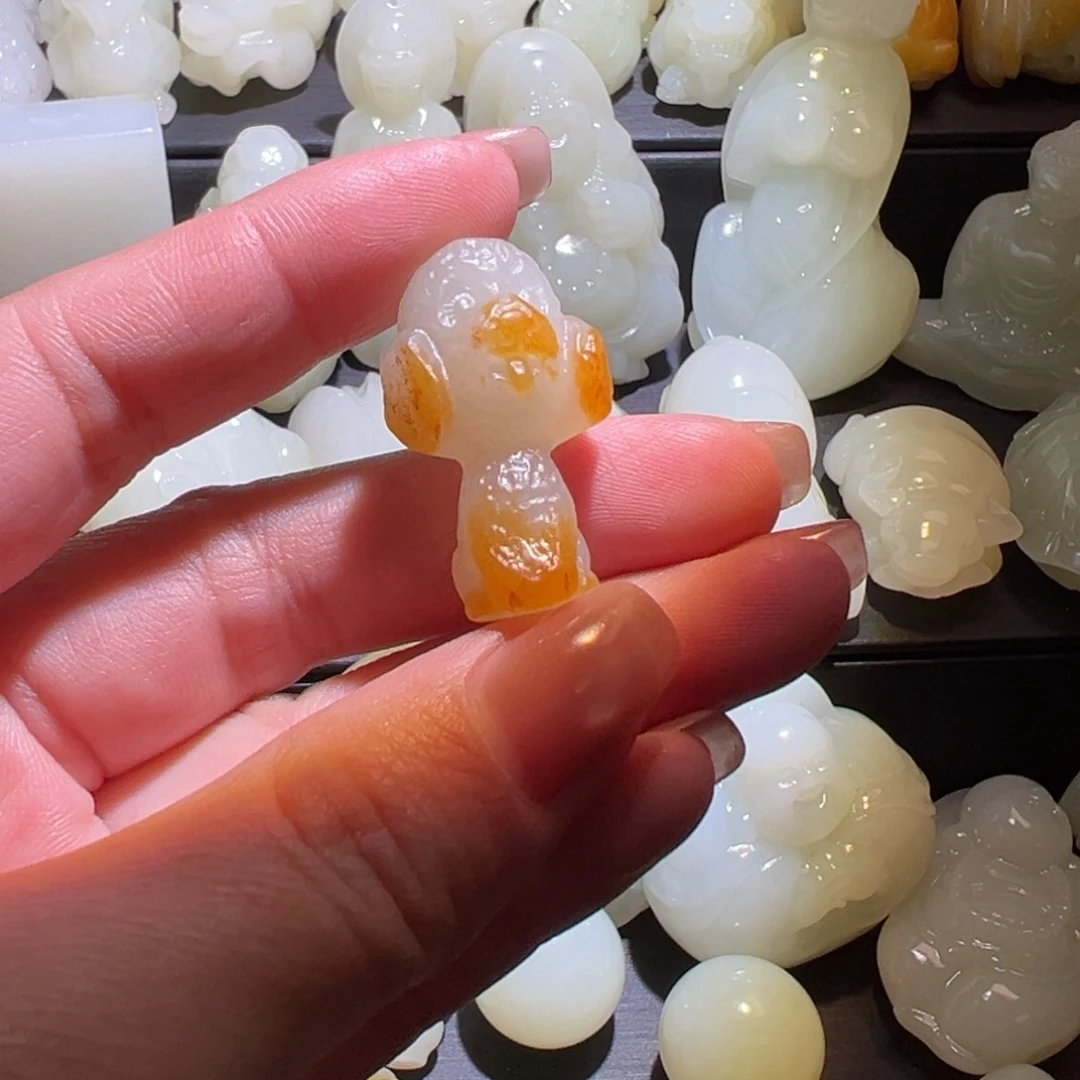 未镶嵌和田玉车挂