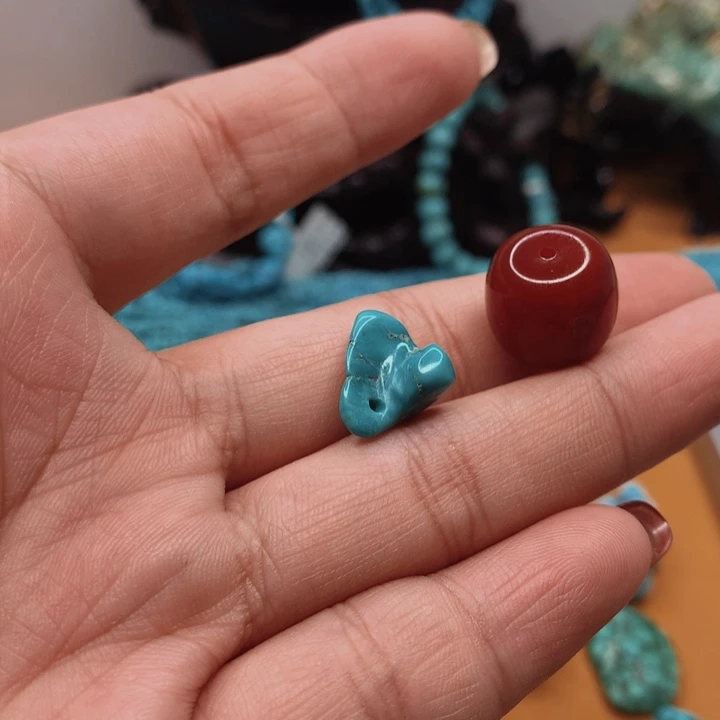 玛瑙/玉髓原矿未镶嵌妧**爸