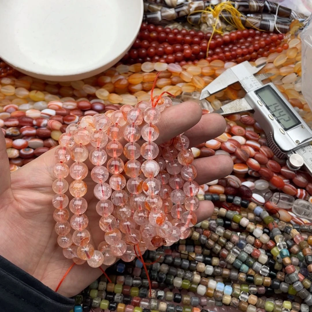 玛瑙/玉髓珠宝半成品未镶嵌一条装10mm左右红胶花手串