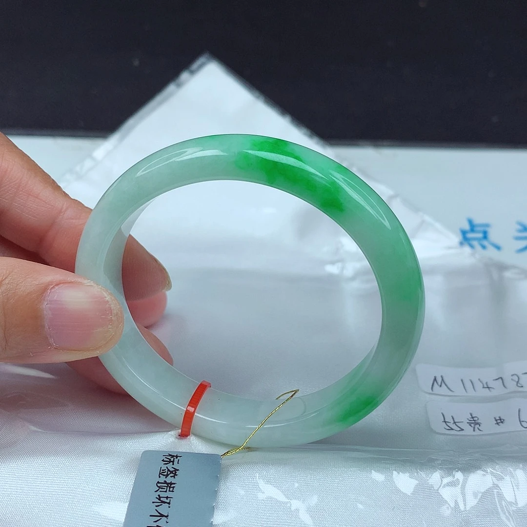 翡翠未镶嵌手镯55贵4787