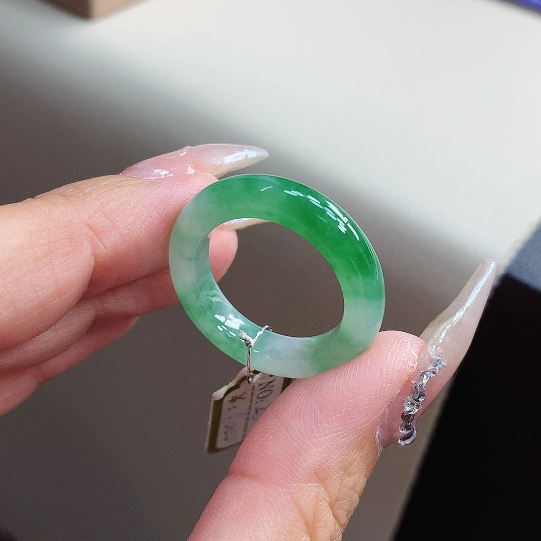 翡翠戒指未镶嵌23号