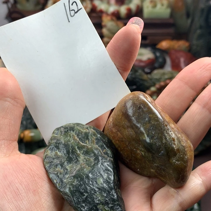 岫岩河磨玉（透闪石质玉）把件未镶嵌