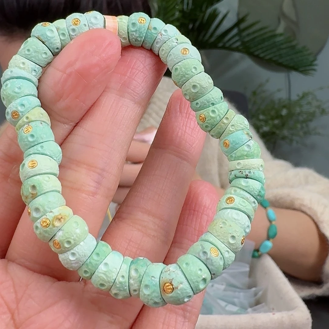 绿松石珠宝奇石未镶嵌偷***?