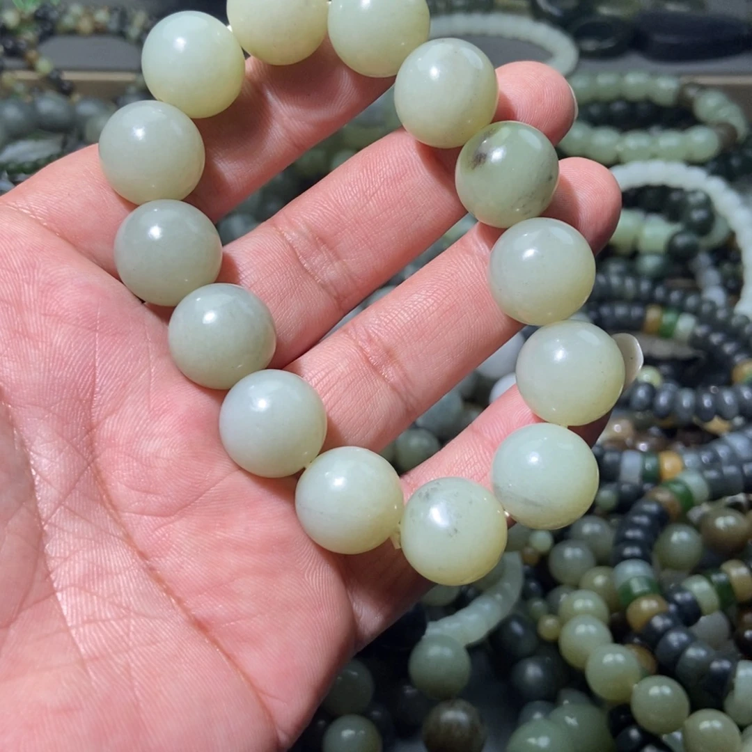 和田玉手链未镶嵌输**效