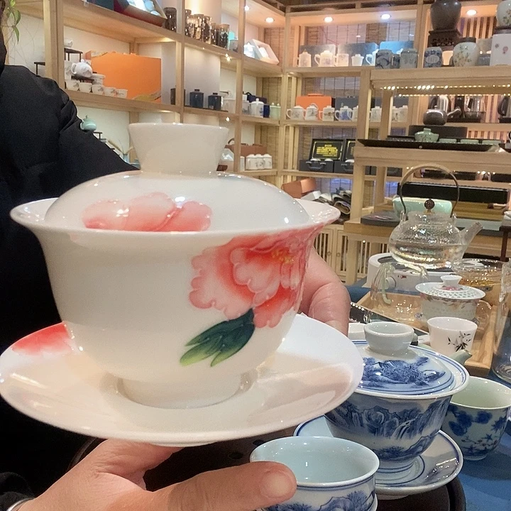 羊脂白玉悬停盖碗