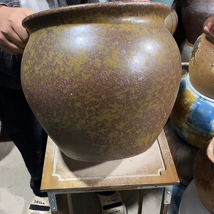 紫砂花盆口30高度29铁锈………