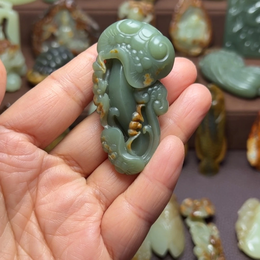 【闪购商品】岫岩河磨玉（透闪石质玉）未镶嵌颈饰