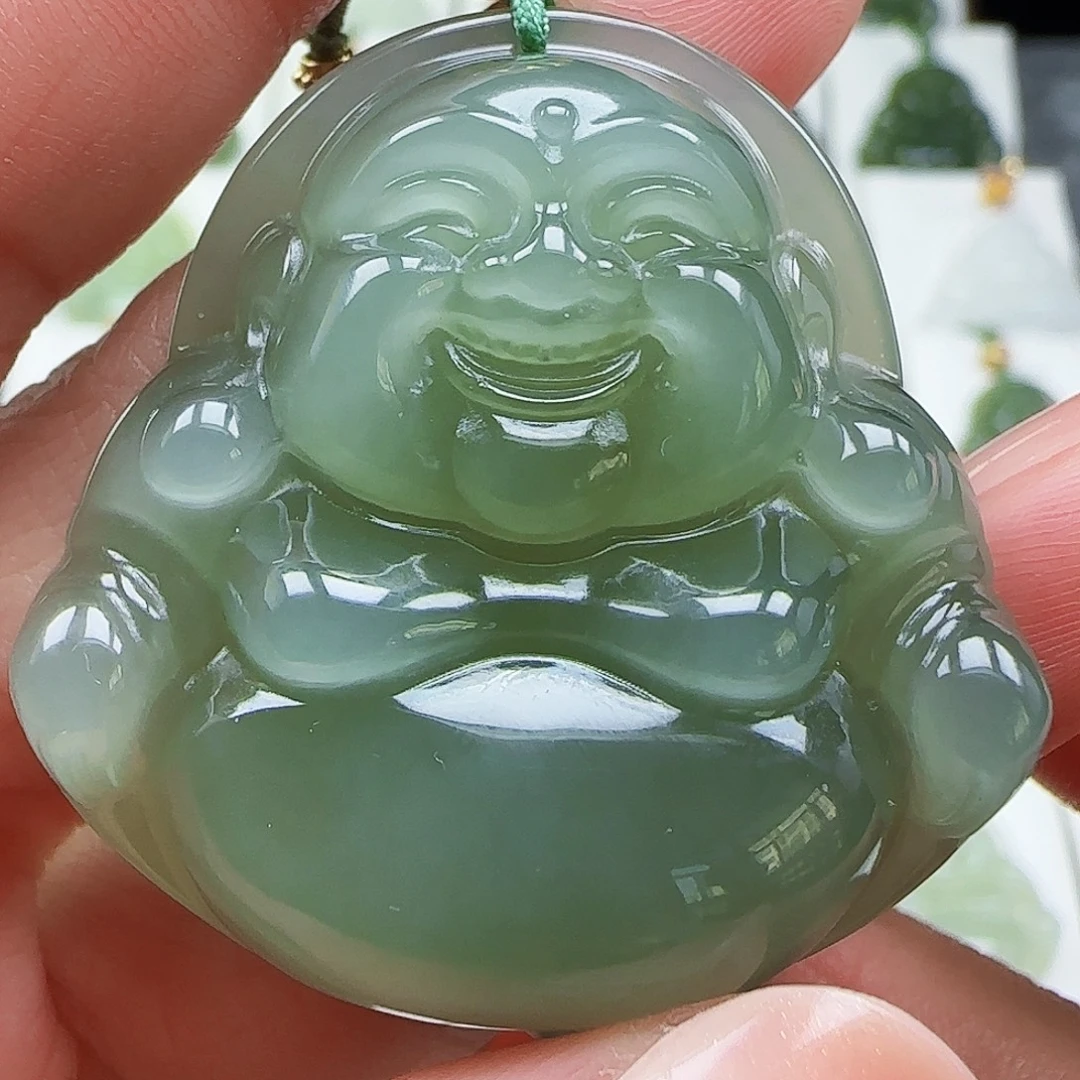 和田玉18K金镶嵌吊坠(赠链)