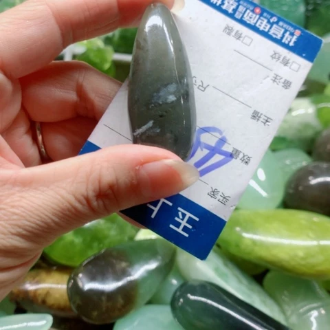 未镶嵌蛇纹石玉手把件