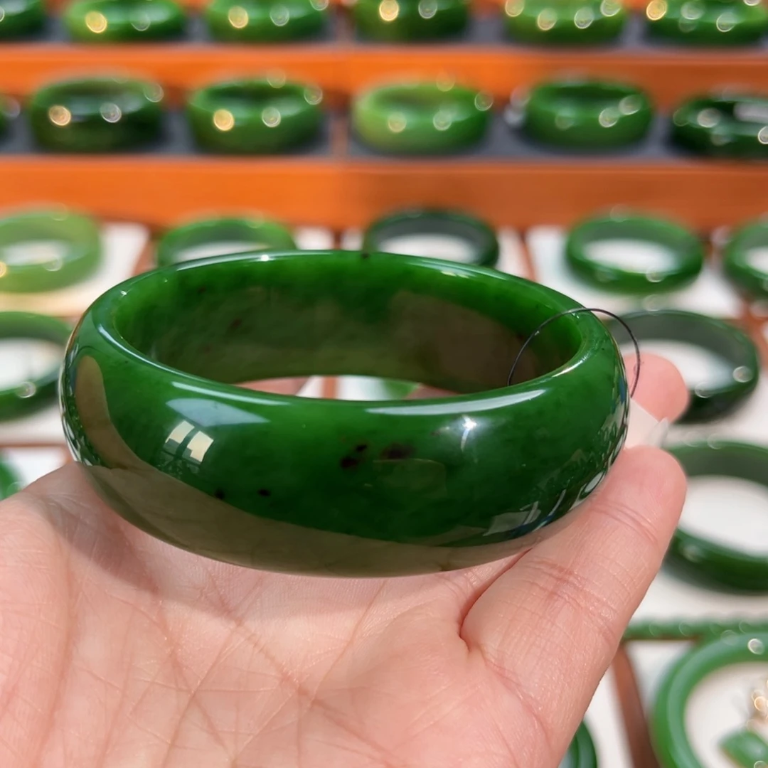 未镶嵌手镯和田玉（碧玉）