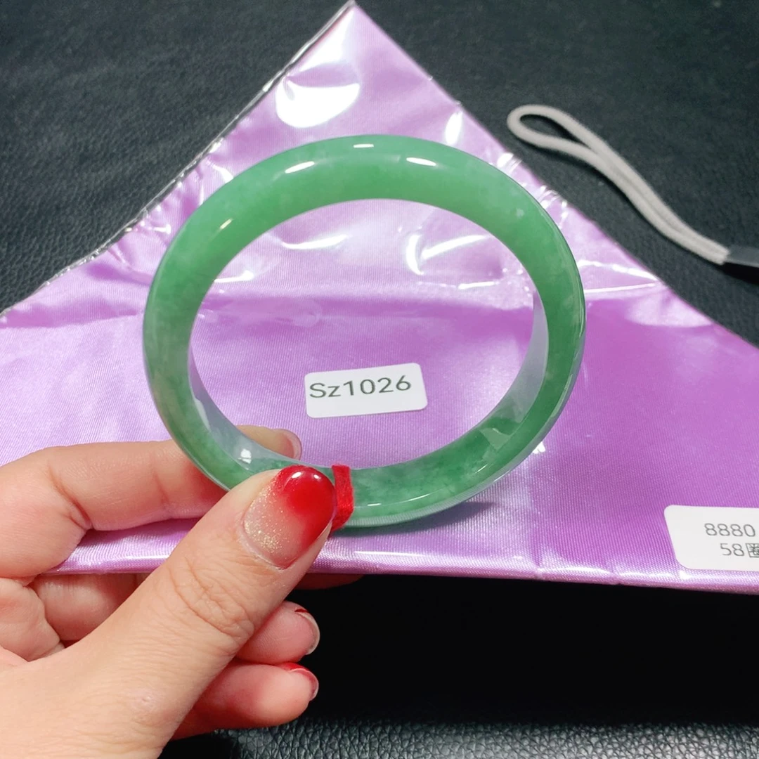 翡翠未镶嵌手镯03