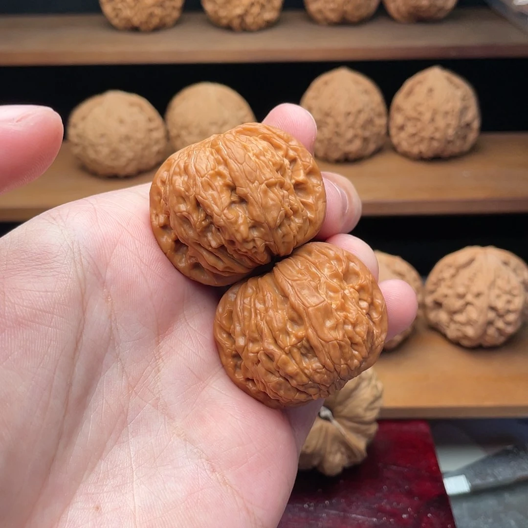 文玩核桃把件哈*尔40磨盘