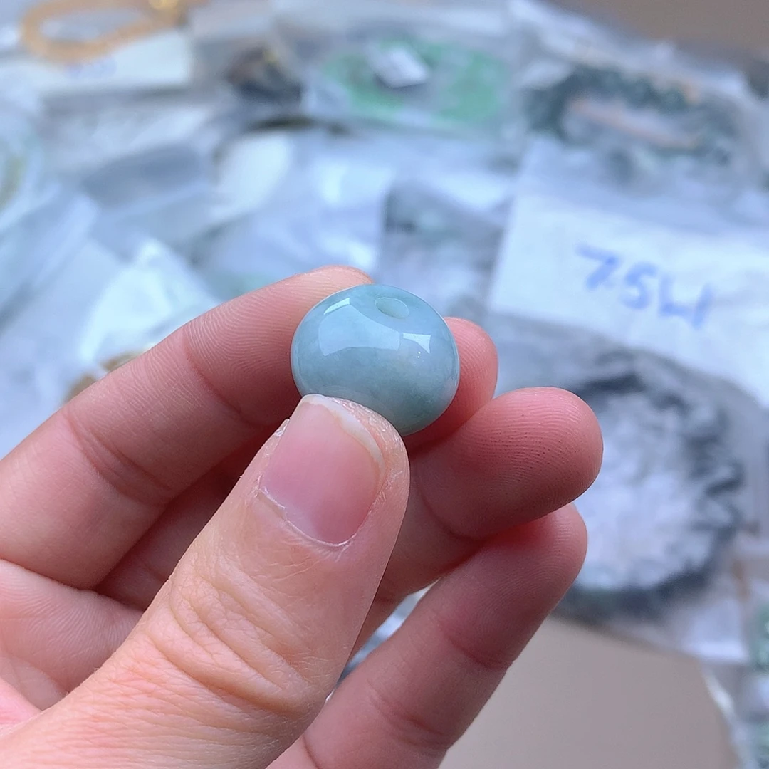 未镶嵌手串定制翡翠金*莲