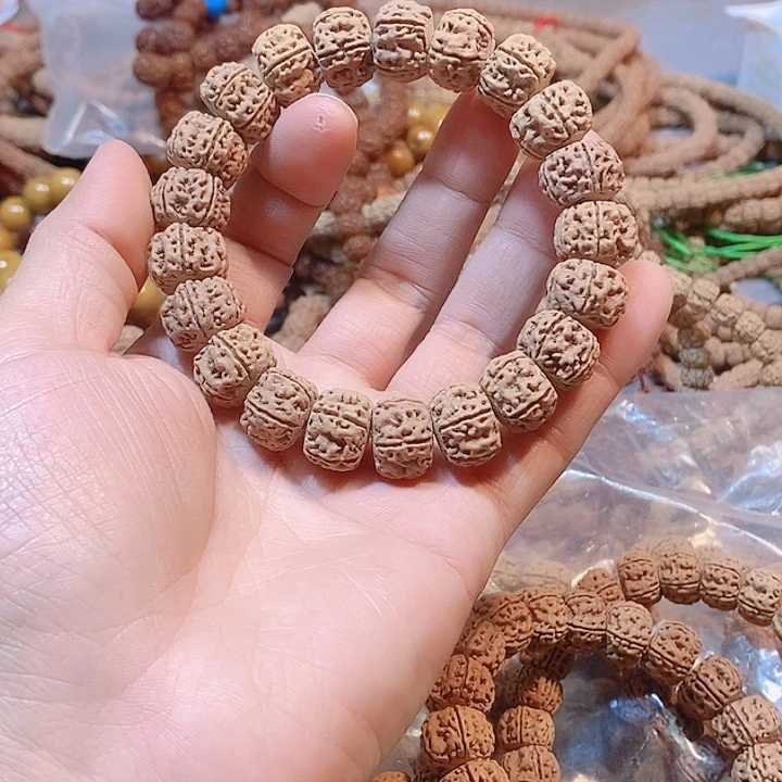 金刚菩提吊坠A**M铁籽