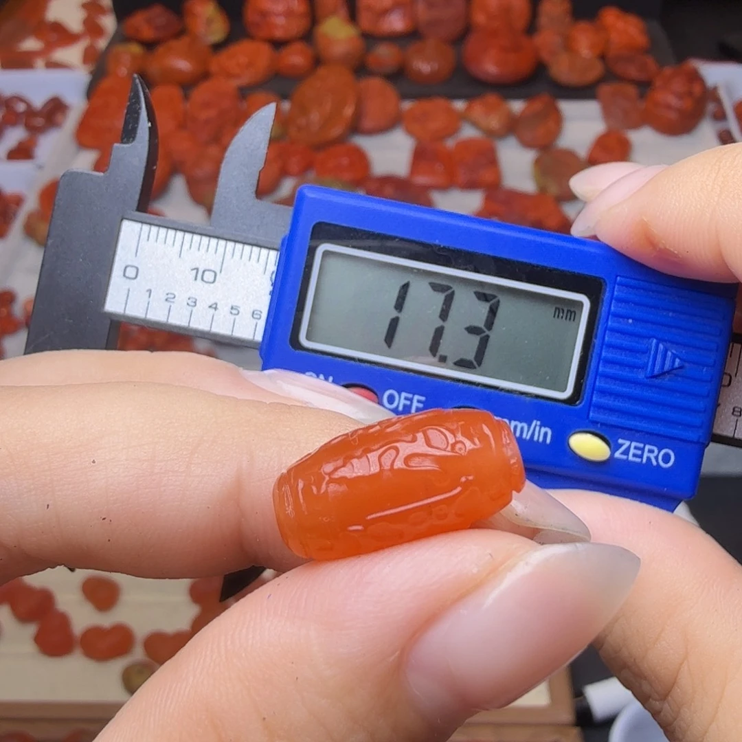 南红玛瑙未镶嵌颈饰