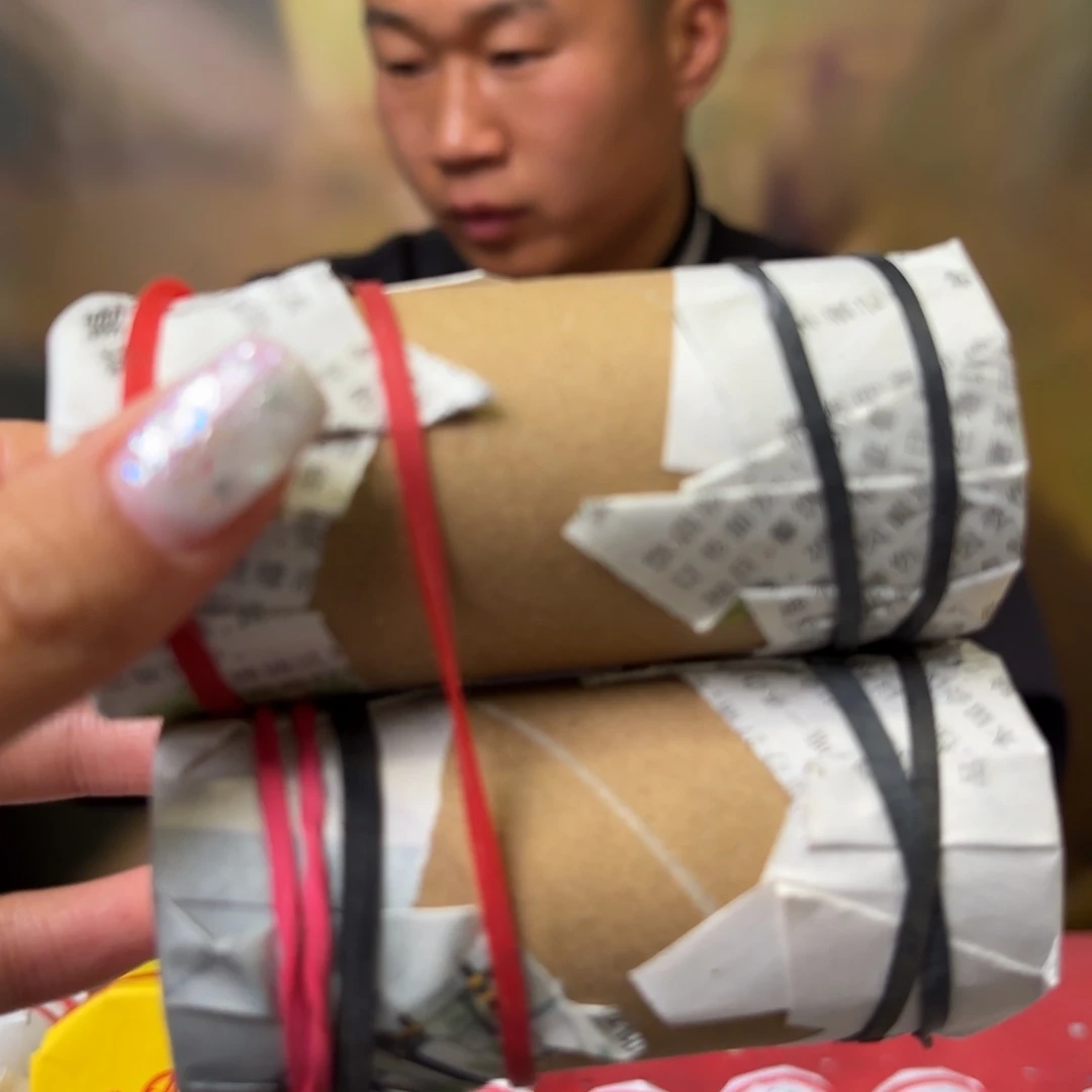 请***。蝈蝈蝈蝈福福价格