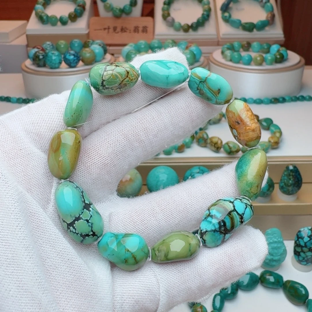 绿松石未镶嵌颈饰