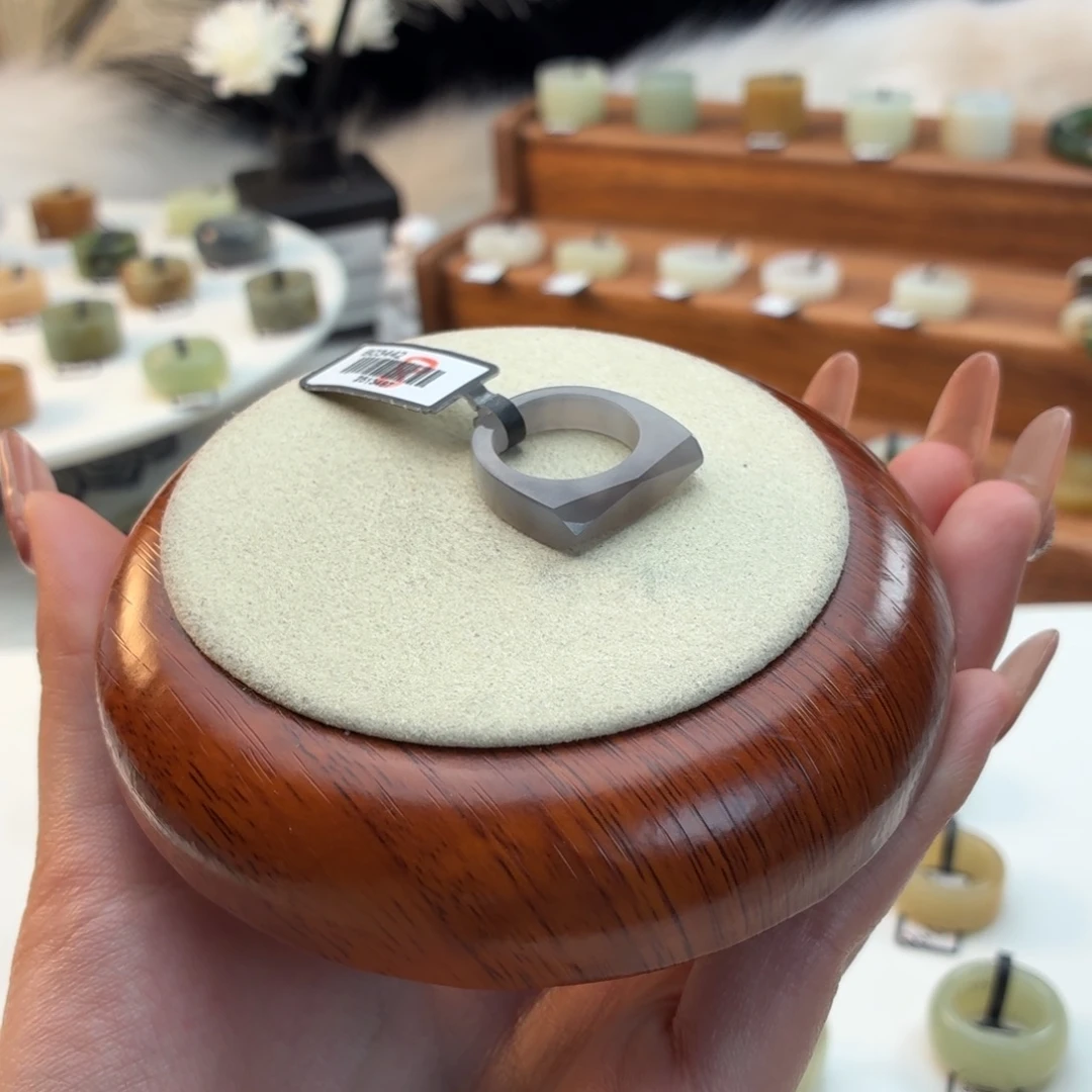 和田玉未镶嵌戒指烟紫马鞍16.89mmj22