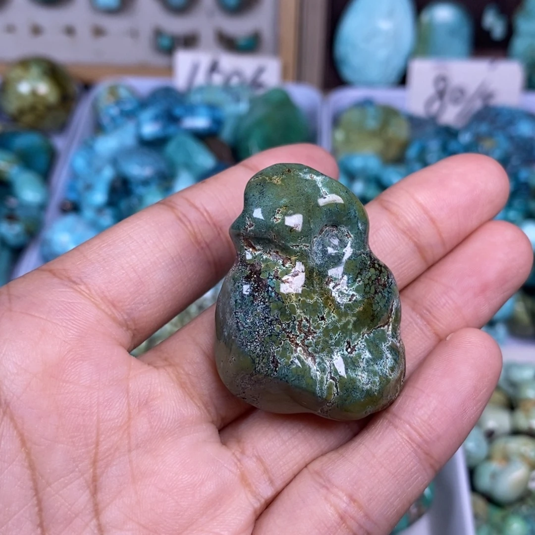 绿松石未镶嵌颈饰