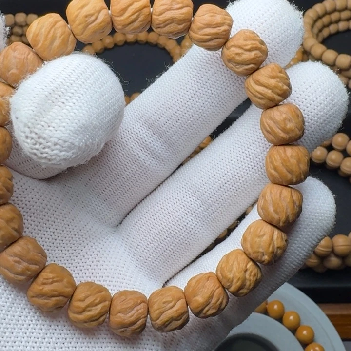 猴头核桃手串魔礼珠