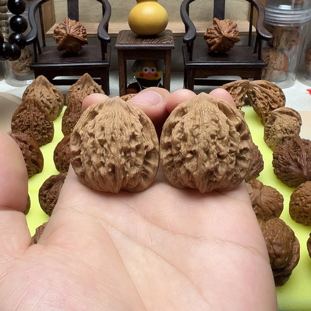 68号文玩核桃36尺麦穗虎头