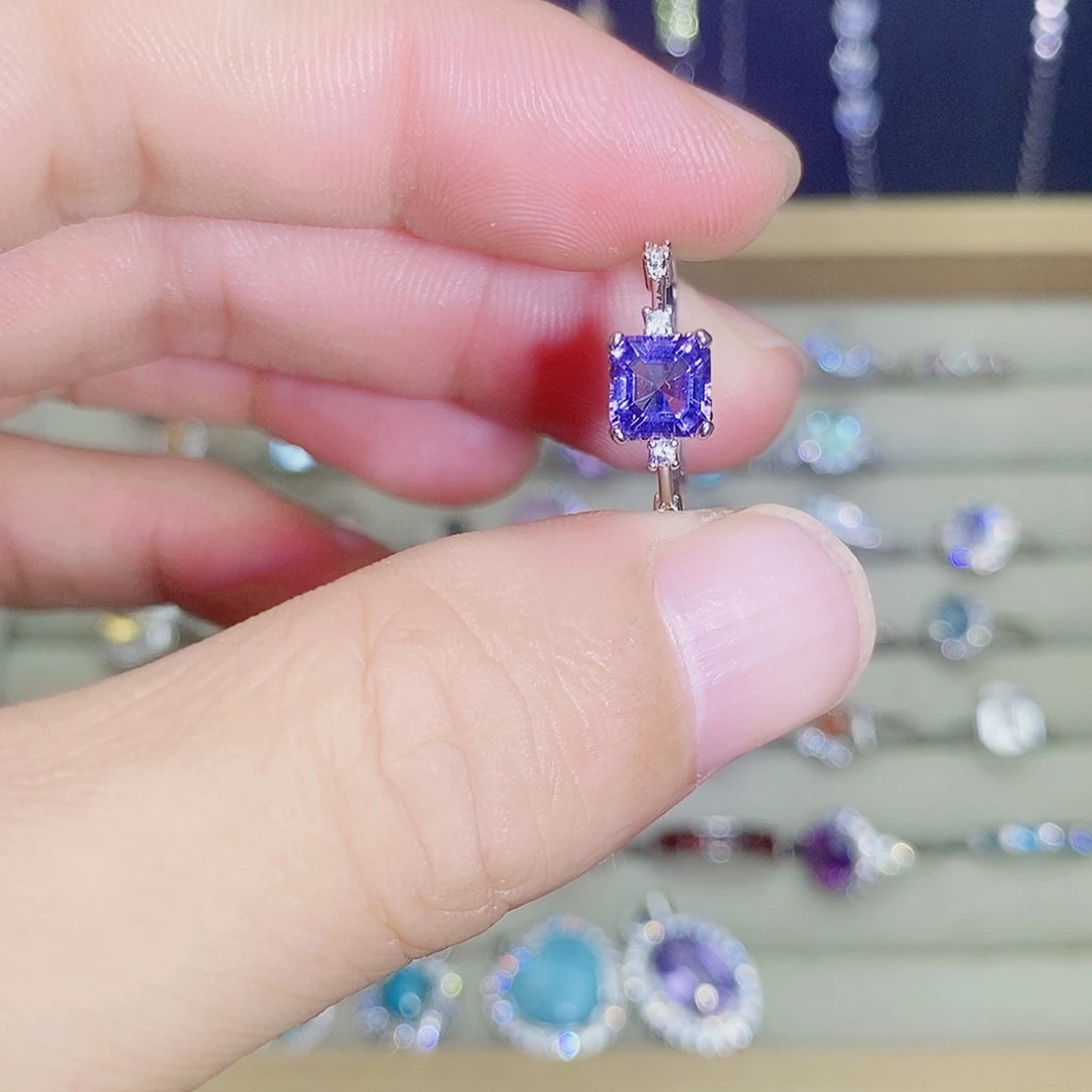 银S925镶嵌戒指紫晶