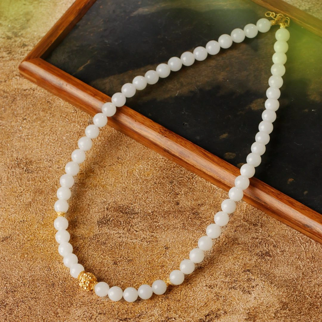 一生金贵/18K金和田玉米达项链