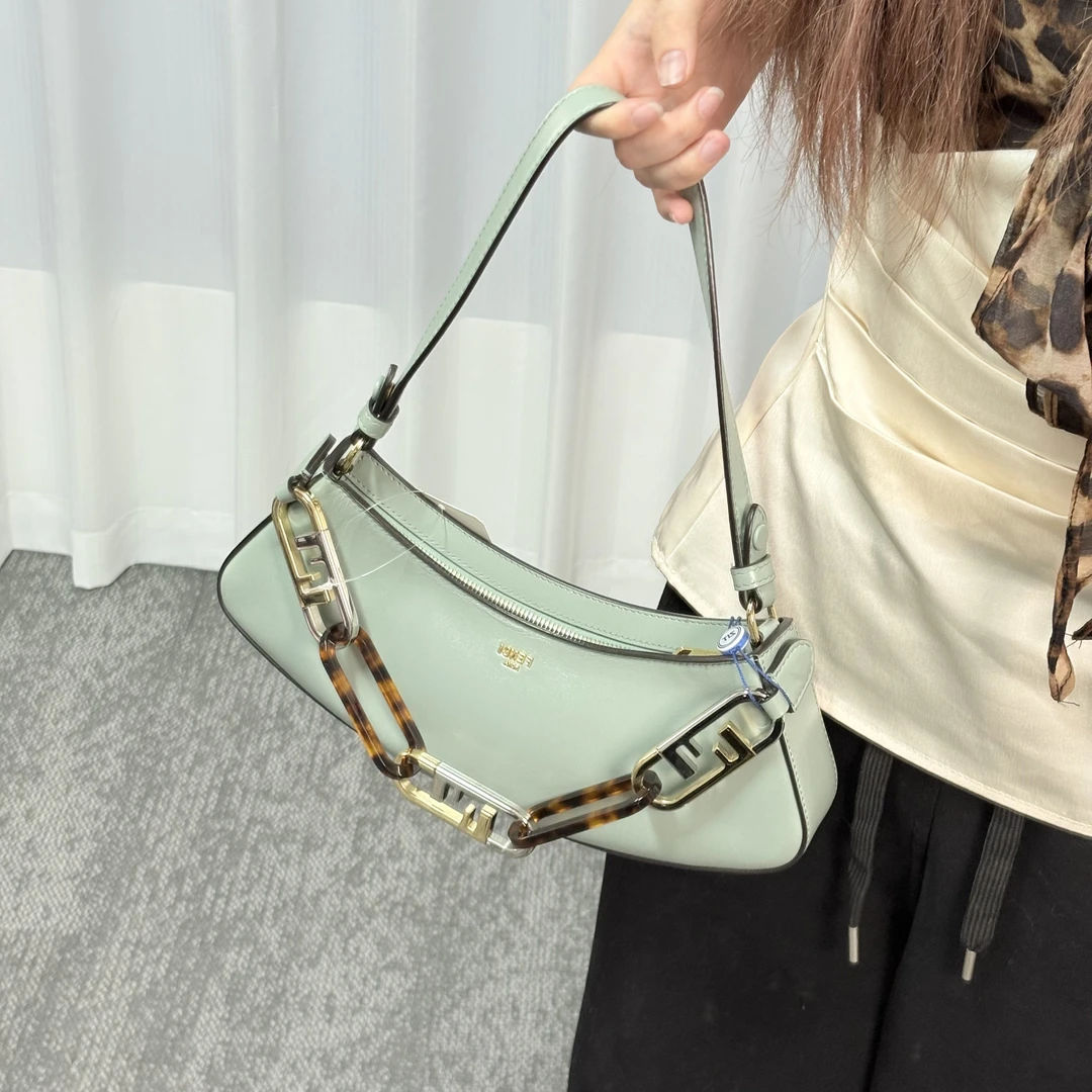 95新 FENDI/芬迪 浅绿色olock swing单肩包sq