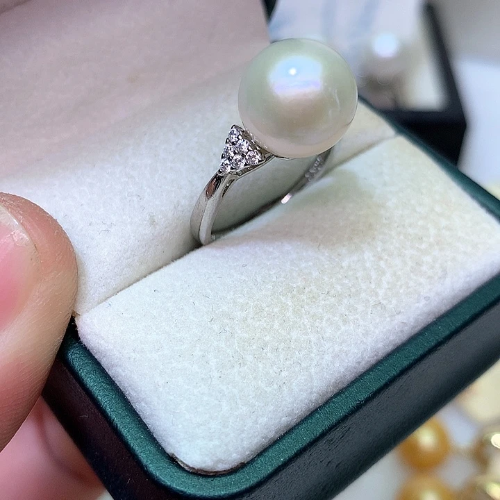 银S925镶嵌耳饰淡水珍珠