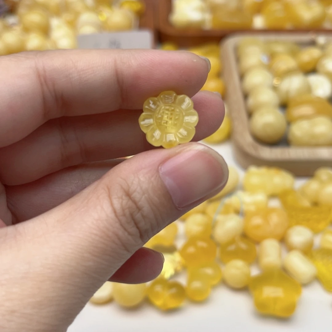 裸石蜜蜡未镶嵌配饰
