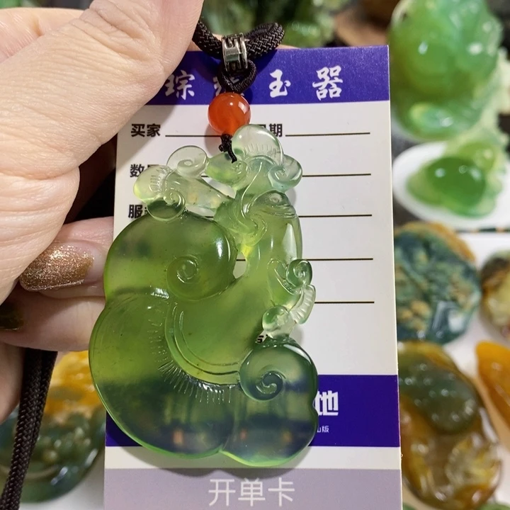 未镶嵌岫玉挂件吊坠