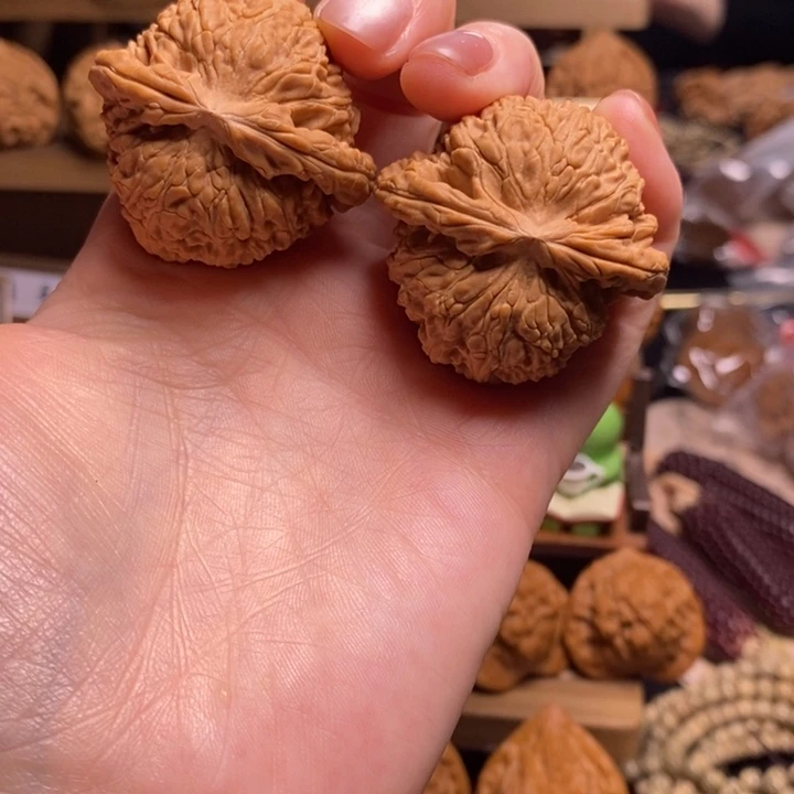 桃核吊坠对*我全品球白