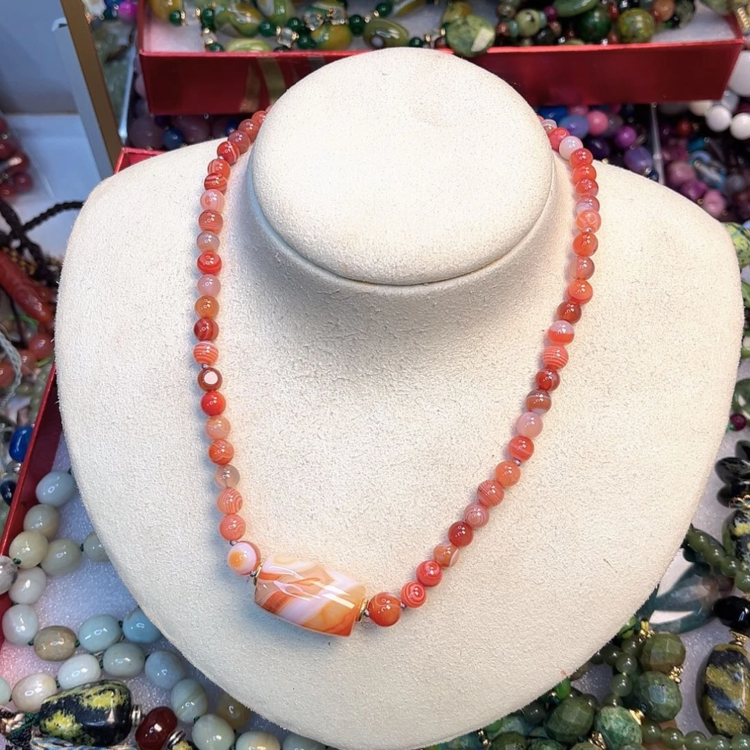 石英质玉未镶嵌珠宝奇石
