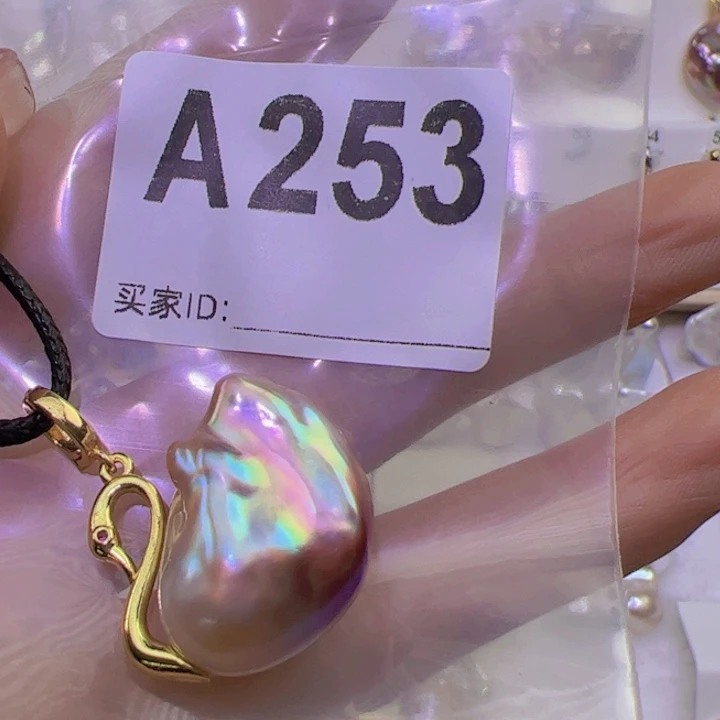 淡水珍珠颈饰合金