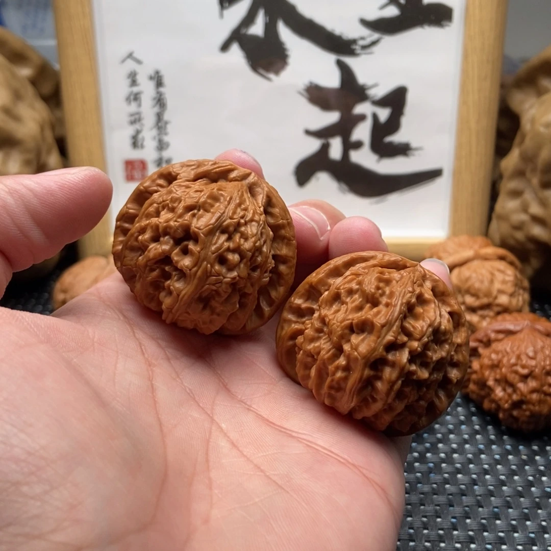 文玩核桃吊坠41三角白